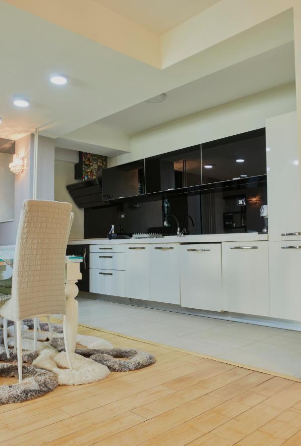 Diamond Butterfly Apartment Skopje Luaran gambar