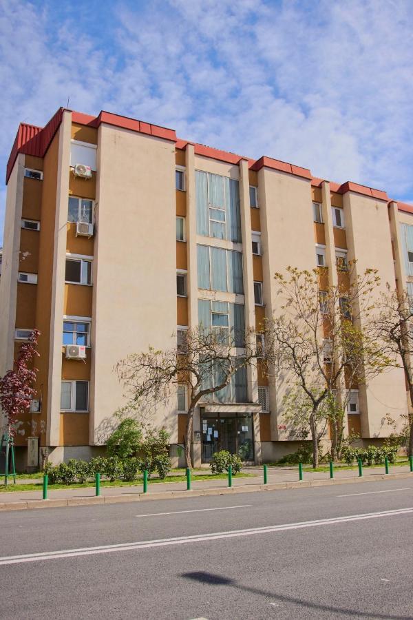 Diamond Butterfly Apartment Skopje Luaran gambar